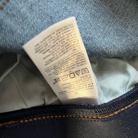 Old Navy Maternity Skinny Jeans EUC - Picture 3 of 3